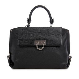 朗吉箱包產品綜合解析 圖片展示、加盟店評估與服裝系列介紹